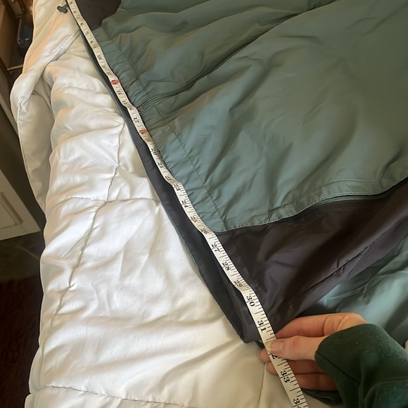 Columbia Raincoat - Picture 4 of 6